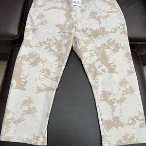 HUE Cream and Brown Tie-Dye Leggings